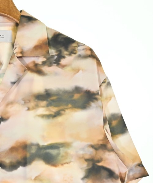 STUDIOUS เสื้อลำลอง