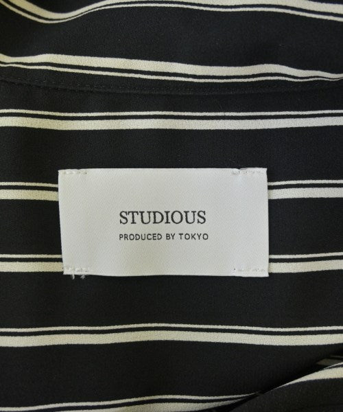 STUDIOUS เสื้อลำลอง