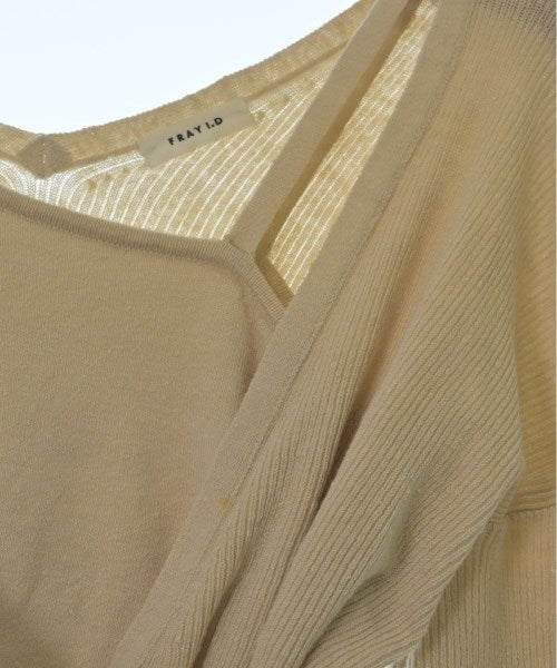 FRAY I.D เสื้อกันหนาว