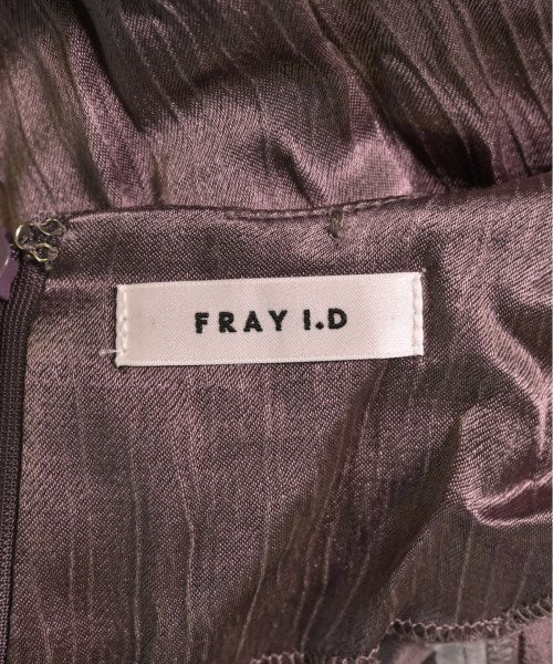 FRAY I.D เดรสที่เป็นเสื้อเชิ้ตตัวยาว