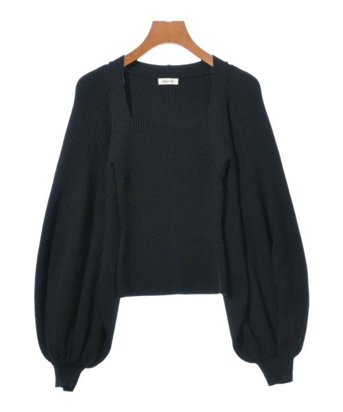 FRAY I.D เสื้อกันหนาว