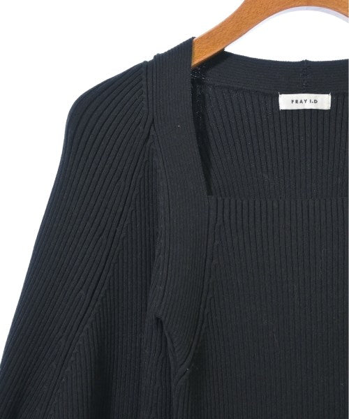 FRAY I.D เสื้อกันหนาว