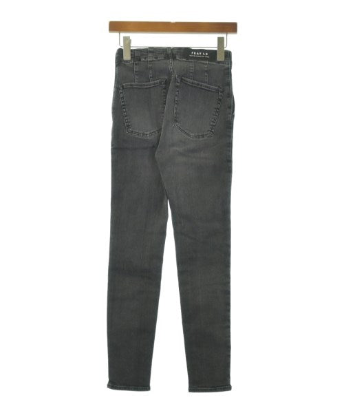 FRAY I.D ยีนส์