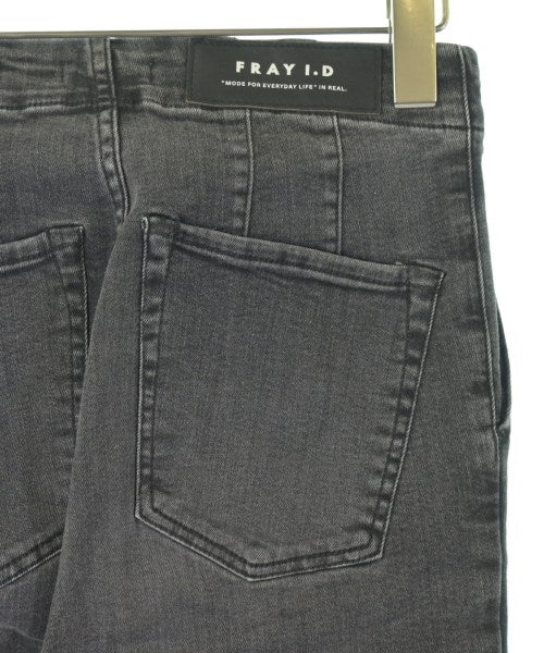 FRAY I.D ยีนส์