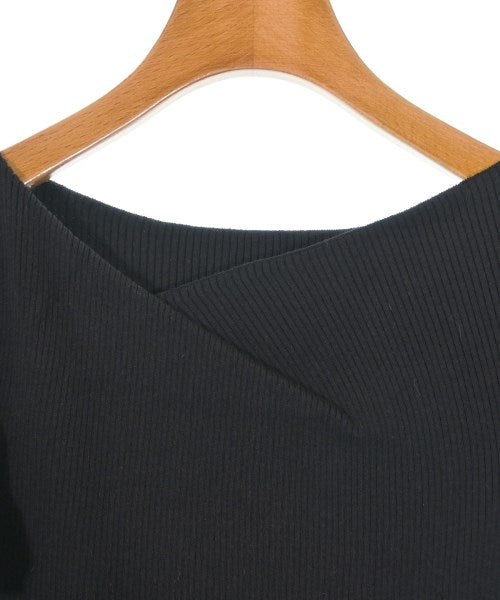 FRAY I.D เสื้อกันหนาว