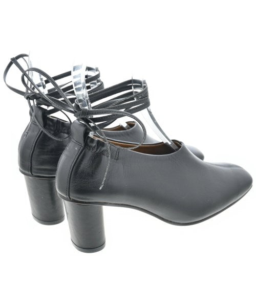 FRAY I.D รองเท้า อื่น