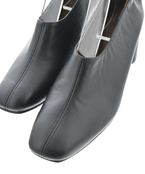 FRAY I.D รองเท้า อื่น