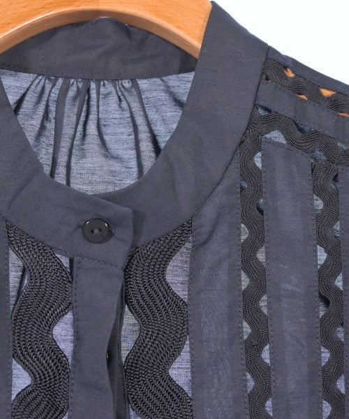FRAY I.D เสื้อสตรี