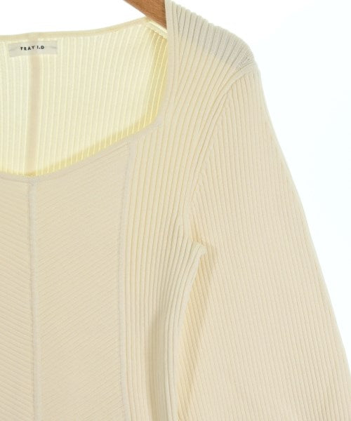 FRAY I.D เสื้อกันหนาว