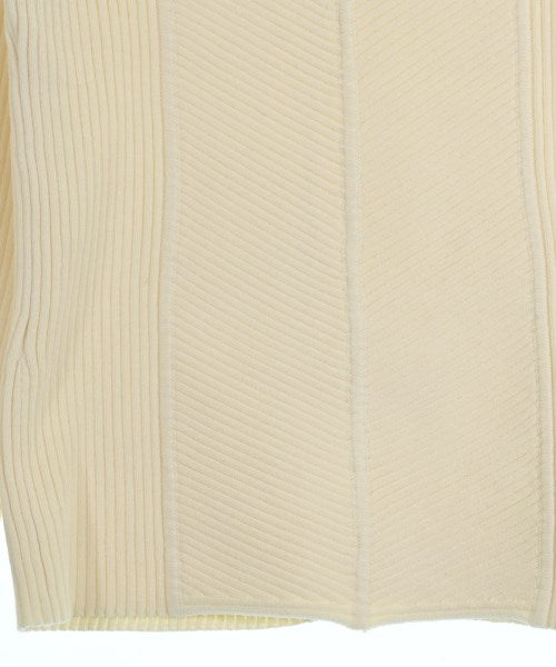 FRAY I.D เสื้อกันหนาว