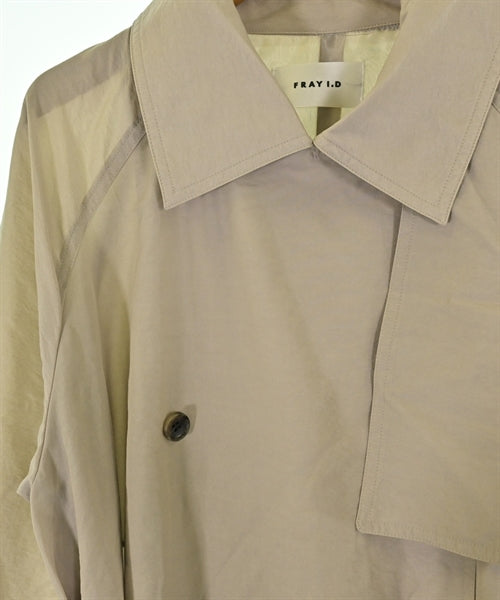 FRAY I.D เสื้อกันฝน