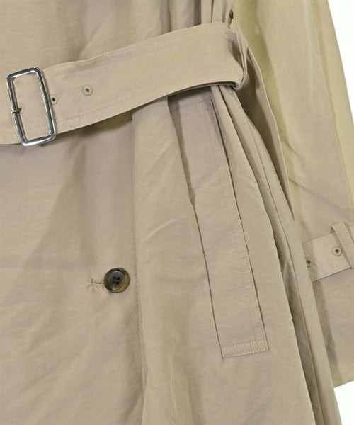 FRAY I.D เสื้อกันฝน