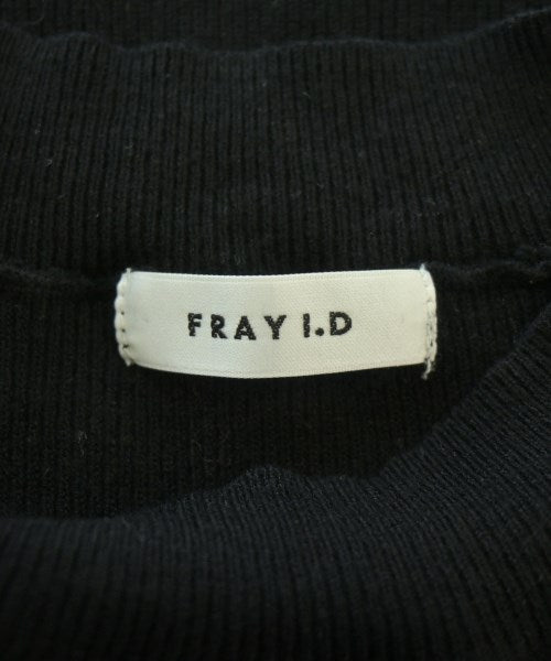 FRAY I.D เสื้อกันหนาว