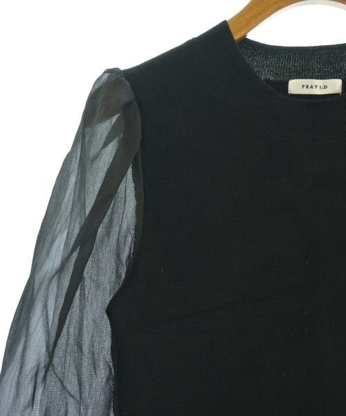 FRAY I.D เสื้อกันหนาว