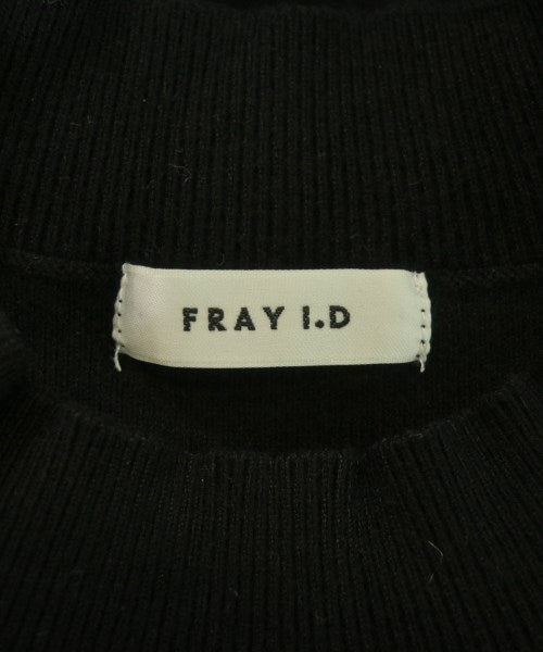 FRAY I.D เสื้อกันหนาว