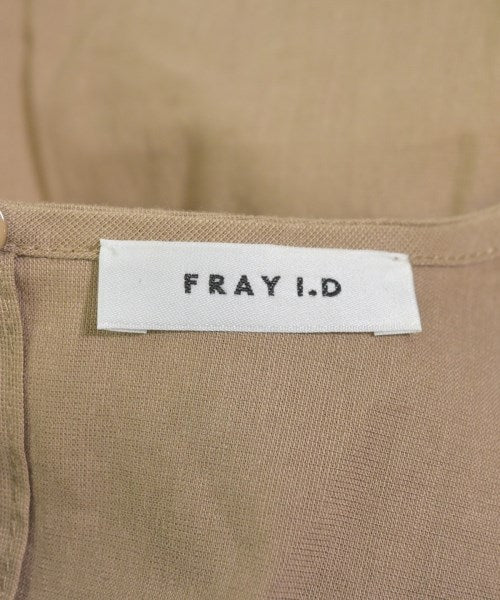 FRAY I.D เสื้อลำลอง