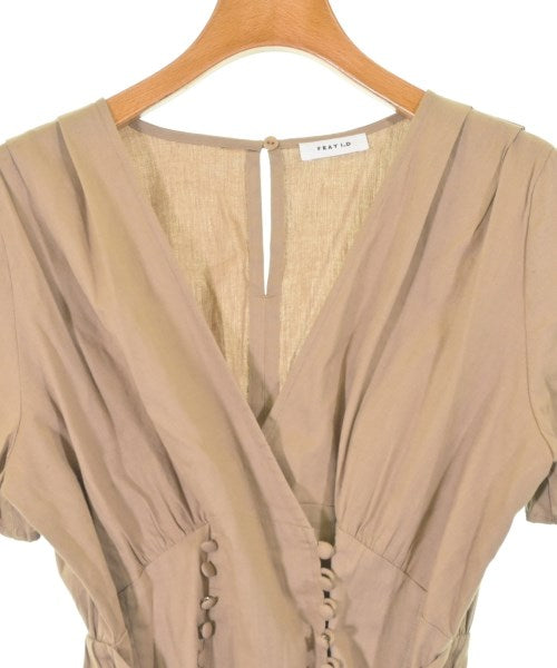 FRAY I.D เสื้อลำลอง