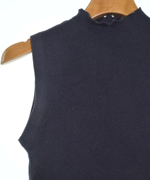 FRAY I.D เสื้อกันหนาว