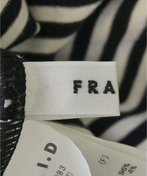 FRAY I.D เสื้อยืด/เสื้อท็อปส์