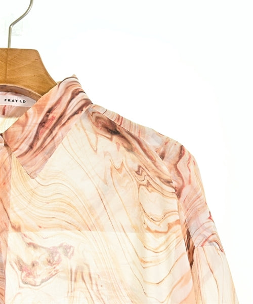 FRAY I.D เสื้อสตรี