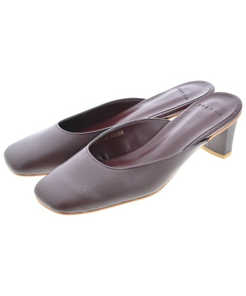 FRAY I.D รองเท้าแตะ