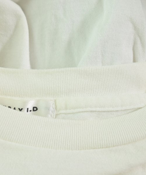 FRAY I.D เสื้อยืด/เสื้อท็อปส์
