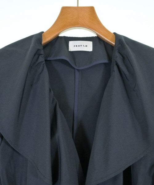 FRAY I.D เสื้อกันฝน