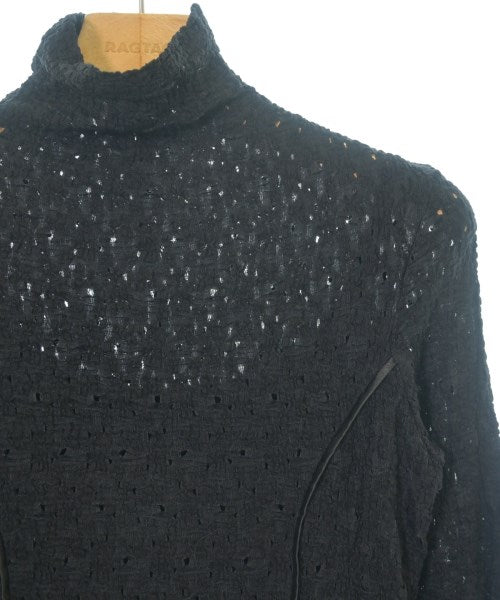 FRAY I.D เสื้อกันหนาว