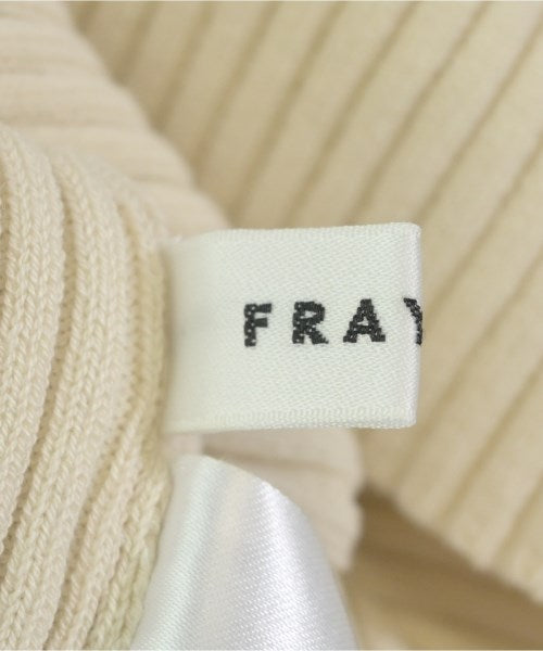 FRAY I.D เสื้อกันหนาว