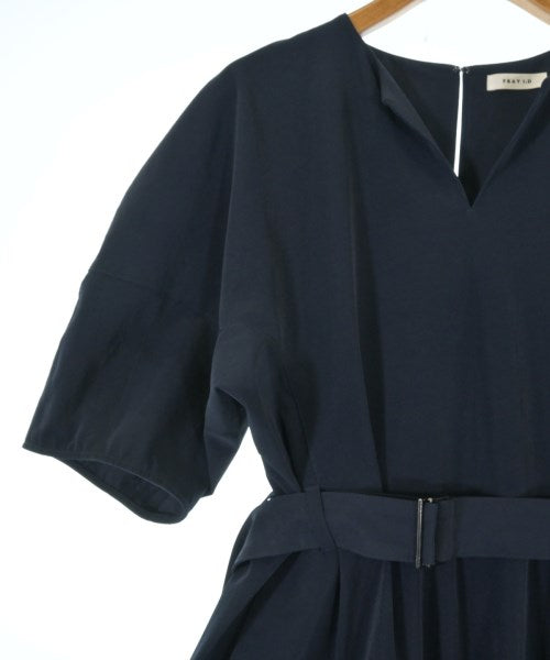 FRAY I.D ชุดเอี๊ยม/เสื้อคลุมหลวมๆ/จั๊มสูท