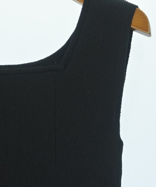 FRAY I.D เสื้อกันหนาว