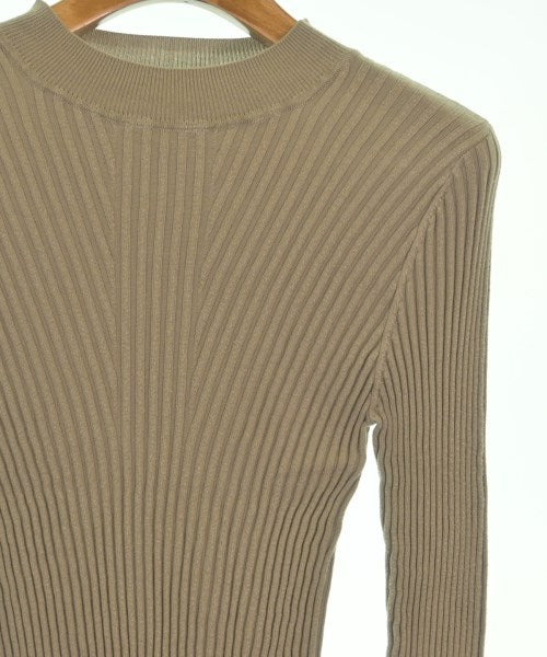 FRAY I.D เสื้อกันหนาว