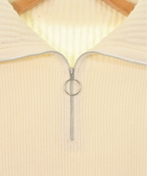 FRAY I.D เสื้อแขนกุด