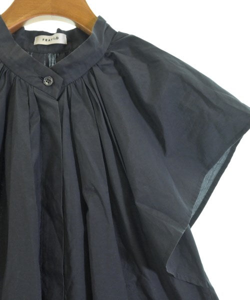 FRAY I.D เสื้อสตรี