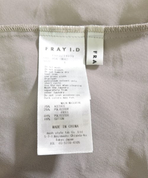 FRAY I.D เสื้อสตรี