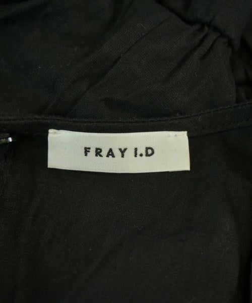 FRAY I.D เสื้อสตรี