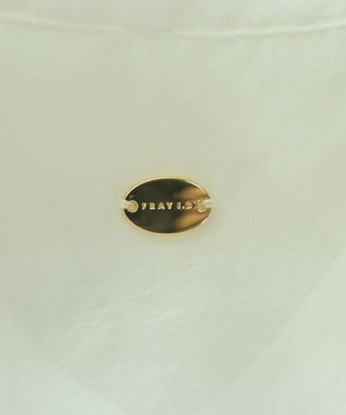 FRAY I.D เสื้อสตรี