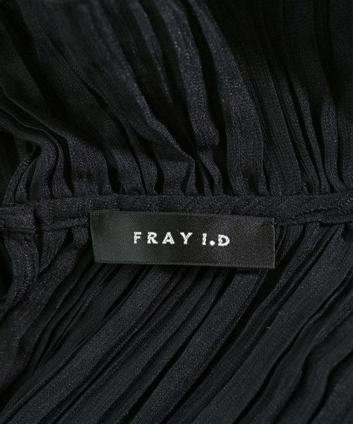 FRAY I.D เสื้อสตรี
