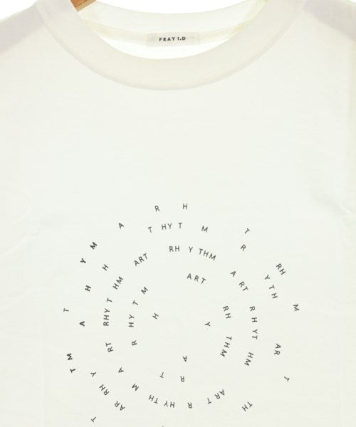 FRAY I.D เสื้อยืด/เสื้อท็อปส์