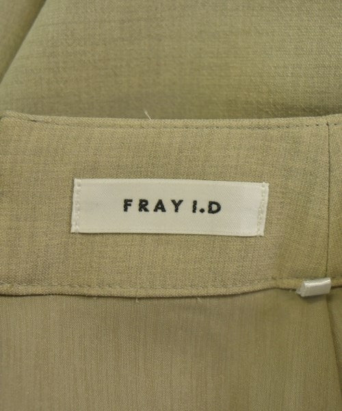 FRAY I.D กระโปรงสั้น