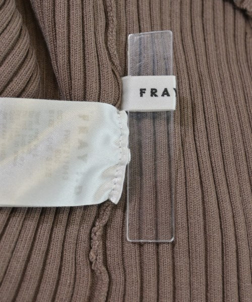 FRAY I.D เสื้อแขนกุด