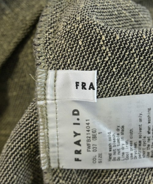FRAY I.D เสื้อสตรี