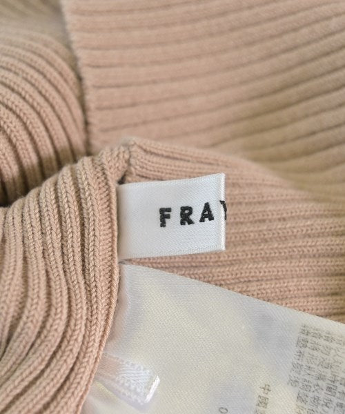FRAY I.D เสื้อแขนกุด