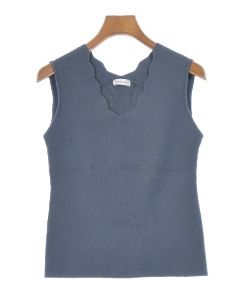 FRAY I.D เสื้อแขนกุด