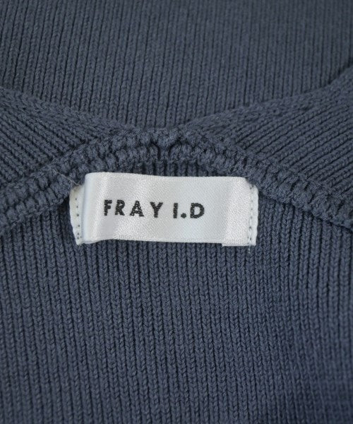 FRAY I.D เสื้อแขนกุด