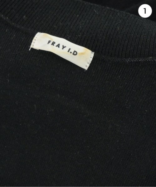 FRAY I.D เสื้อกันหนาว
