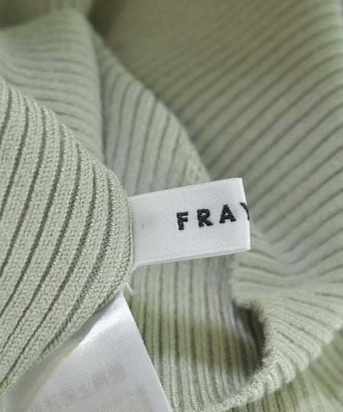 FRAY I.D เสื้อกันหนาว