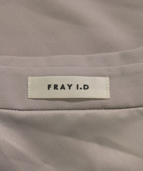 FRAY I.D เสื้อสตรี