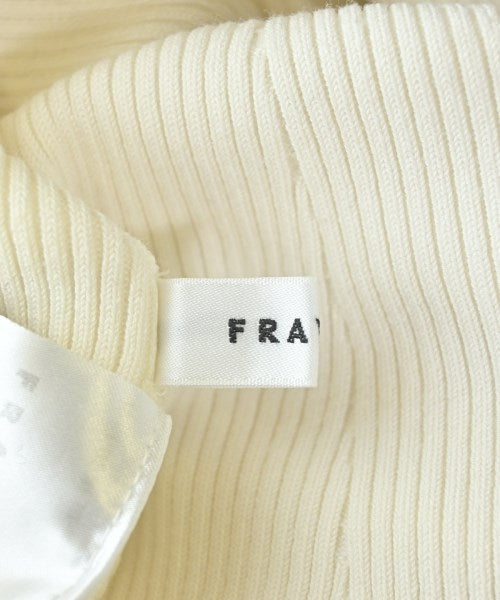 FRAY I.D เสื้อกันหนาว