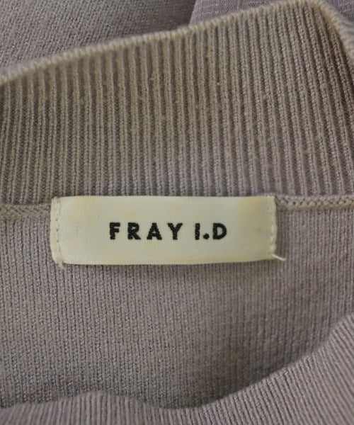 FRAY I.D เสื้อกันหนาว